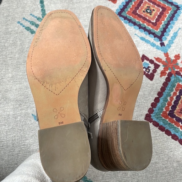 Caslon Faye Block Heel Ankle Boots - Picture 5 of 8